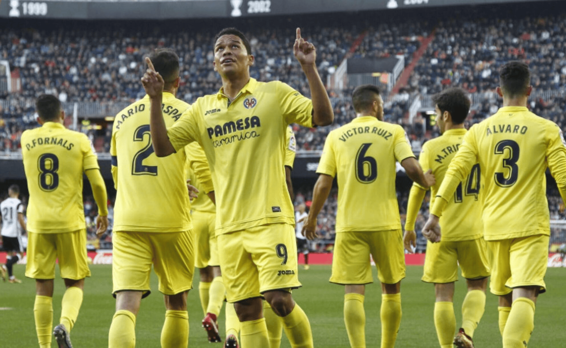 清晨欧冠焦点战，印第安纳步行者完成体检，赛场秩序良好，年轻球员得到机会的简单介绍